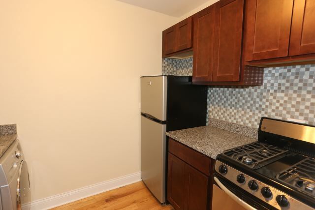 Photo - 558 W Arlington Unidad 704