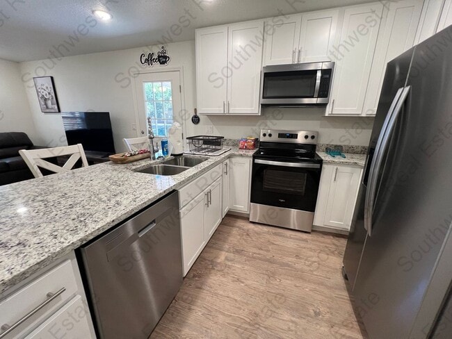 Photo - 2131 Bobwhite Ct Unidad B