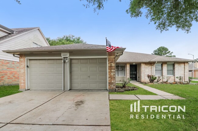 Photo - 3551 Windmoor Dr House