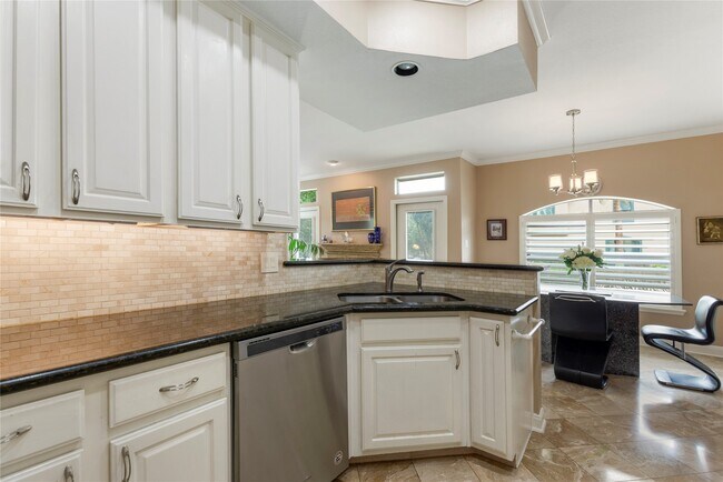 Building Photo - 457 Mariners Dr