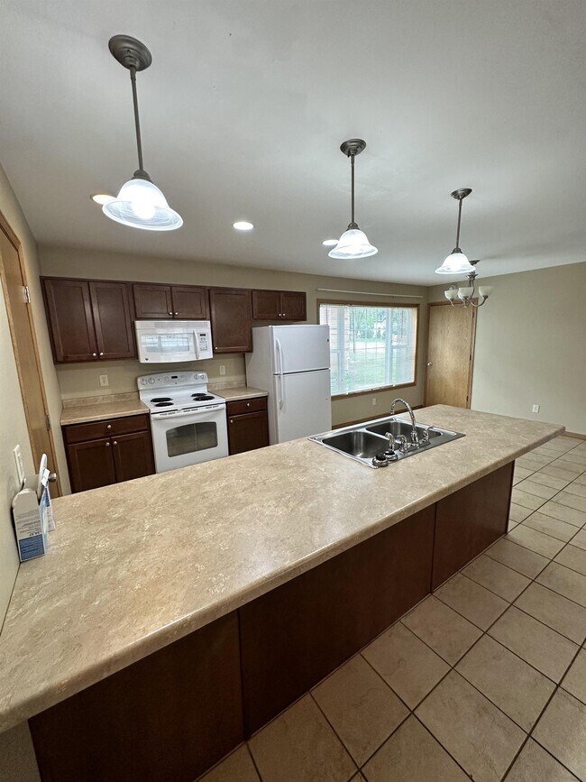 1216 Bemidji Ave N Rental House Rental in Bemidji, MN