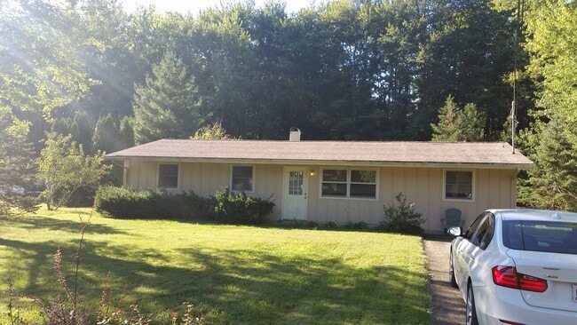 Photo - 1361 Finch Ln