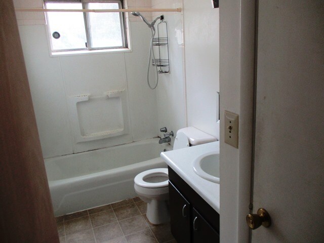 Photo - 1004 Howard St