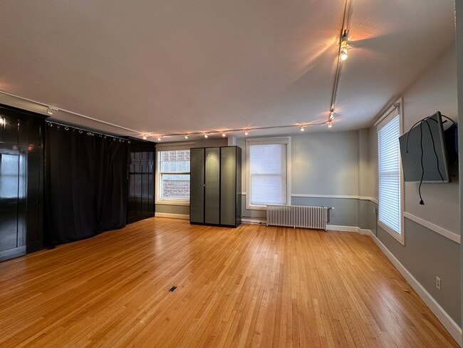 Murphey Bed is behind the curtian. - 29 S State St Unit 516