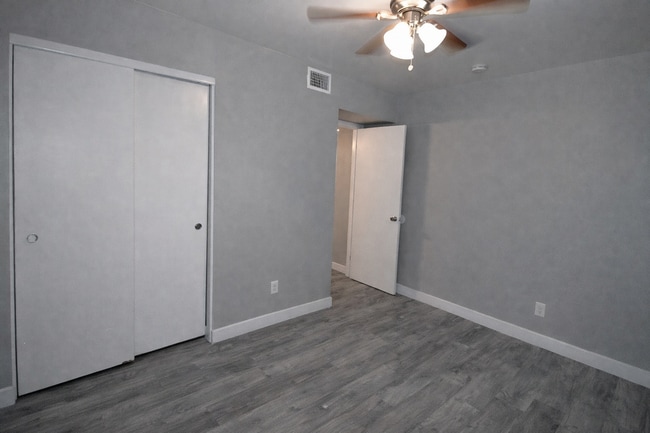 Photo - 2110 W Mariposa St Unit 1