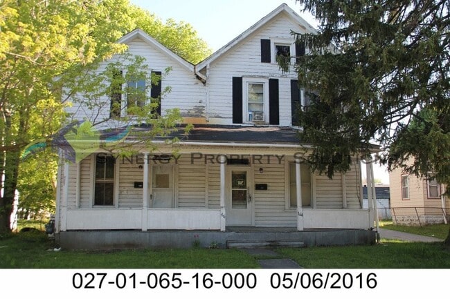 Building Photo - Glessner Ave 164 - 166 Unit 164-1/2 Rental