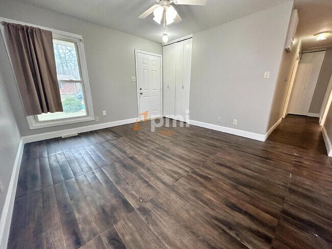 Photo - 1022 Providence St