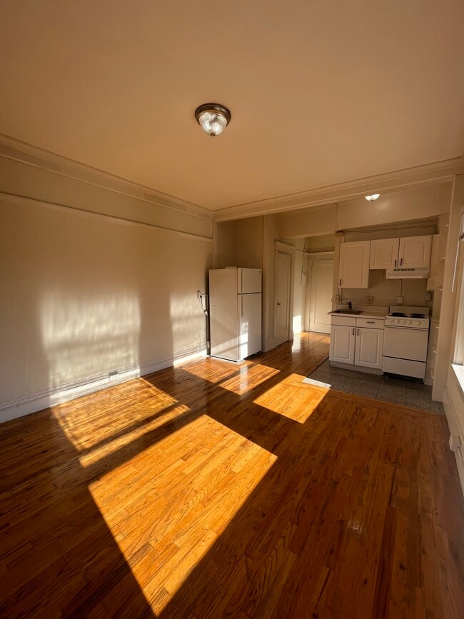 Photo - Raymond Investments LLC.