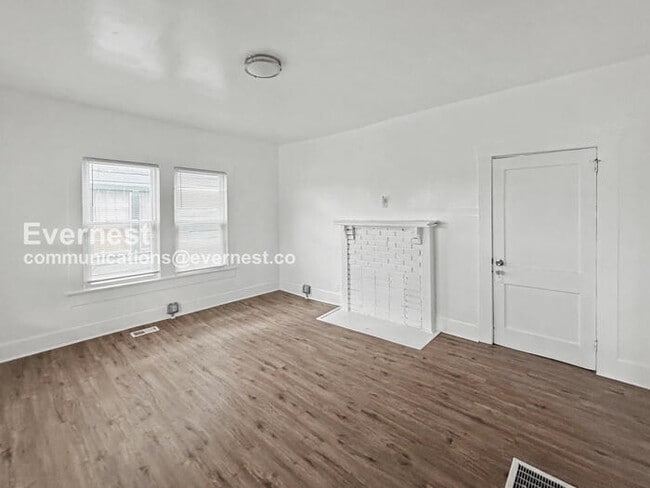 Photo - 1515 36th Pl N