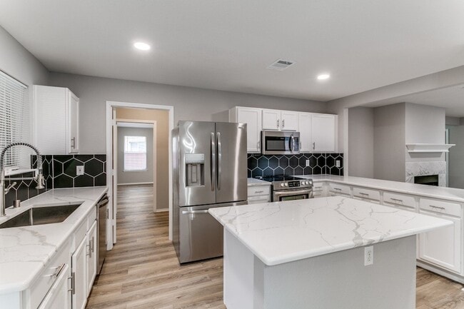 Photo - 312 Oxford Dr