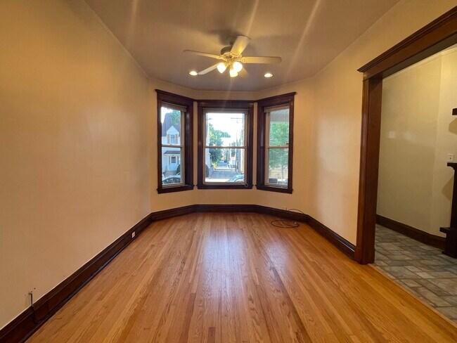 Photo - 1613 W Berwyn Ave Unit 1