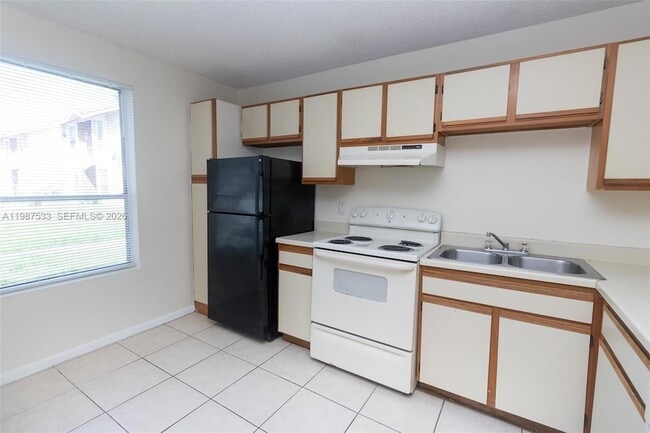Photo - 2157 SW 80th Terrace Unit 2157