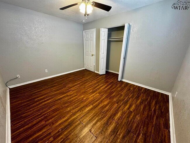 Photo - 1710 10th St