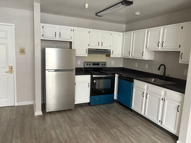 High Pointe Senior Apartments 55+