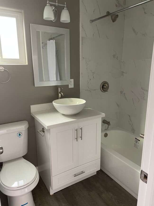 Photo - 2023 Reed Ave Unidad 2023 Reed Ave.