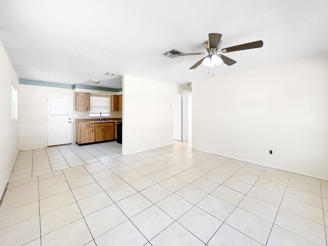 Photo - 4624 73rd Ave N Unit B