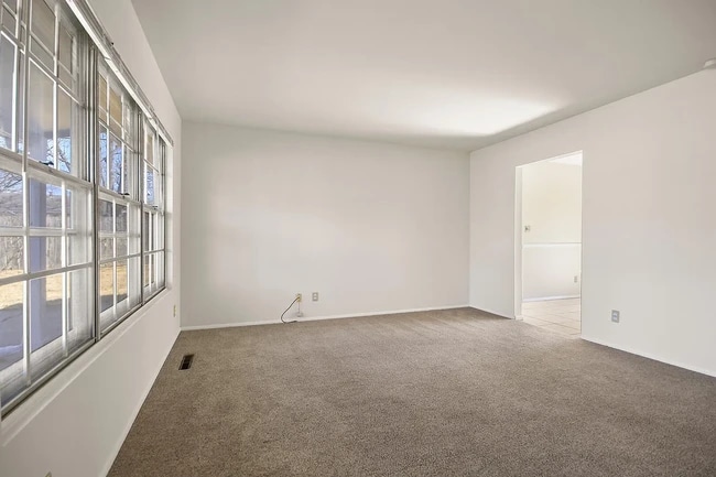 Photo - 1806 Highridge Dr