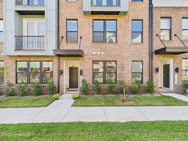 Building Photo - 1251 Shaw View Aly Unit 101