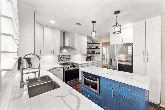 Building Photo - 6923 Cobblestone Path