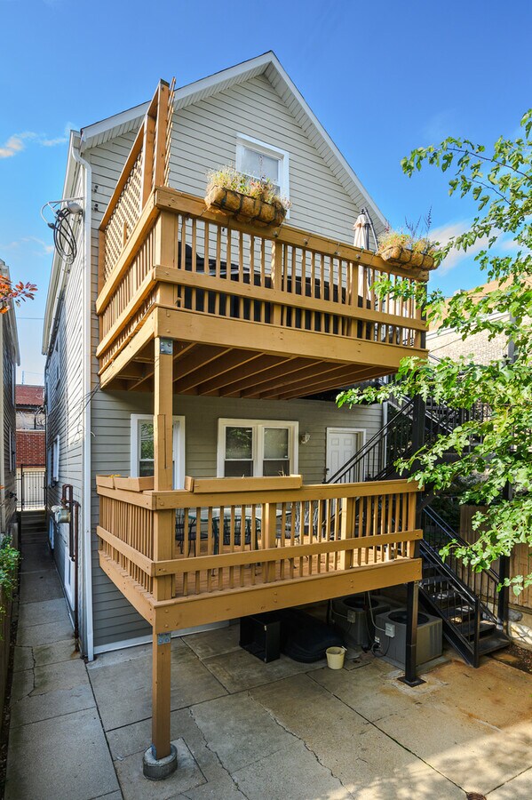 Photo - 1826 N Wood St Condo Unit CHSE-1