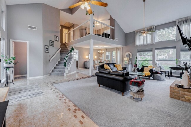 Building Photo - 202 Old Bridge Lake St