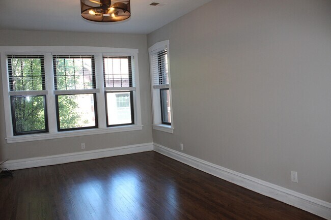 Photo - 5024 N Winthrop Ave Unit 3W