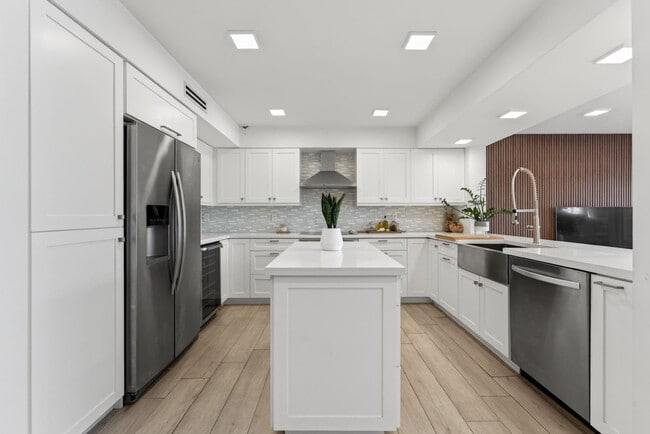 Photo - 4945 SW 71st Pl