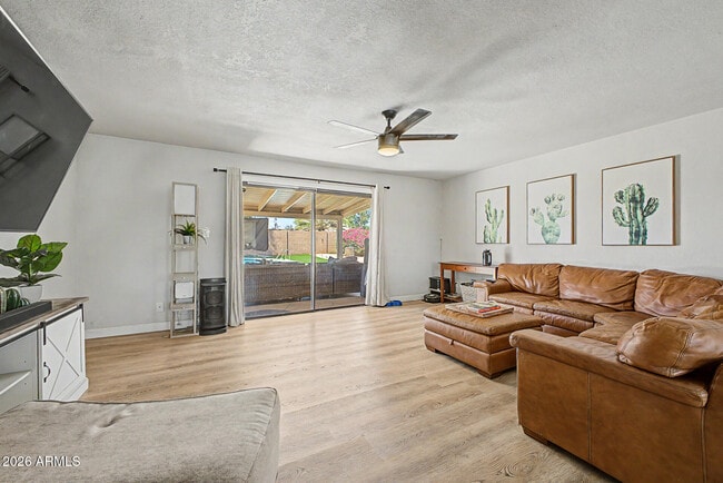 Photo - 2208 W San Miguel Ave