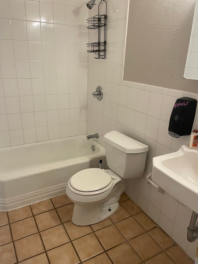 Photo - 900 N University Blvd