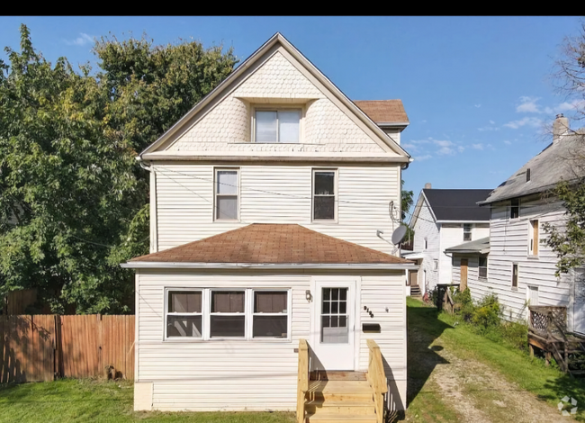 Building Photo - 2190 21st St SW Rental