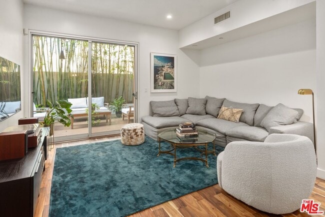 Photo - 855 Croft Ave Unit 105