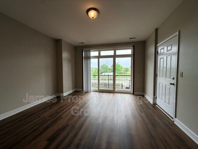 Photo - 2731 W Congress Pkwy Unit 2