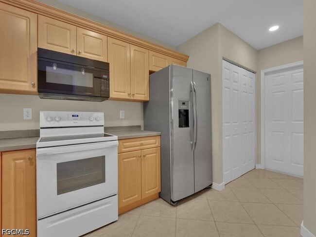 Photo - 13150 Broadhurst Loop