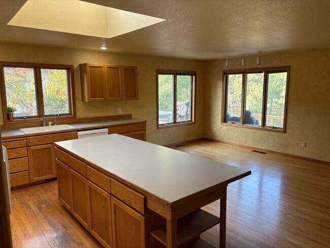 Photo - Buffalo Hills Golf Course River Front 3 be...