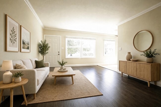 Photo - 4327 Clinton St Unidad #4