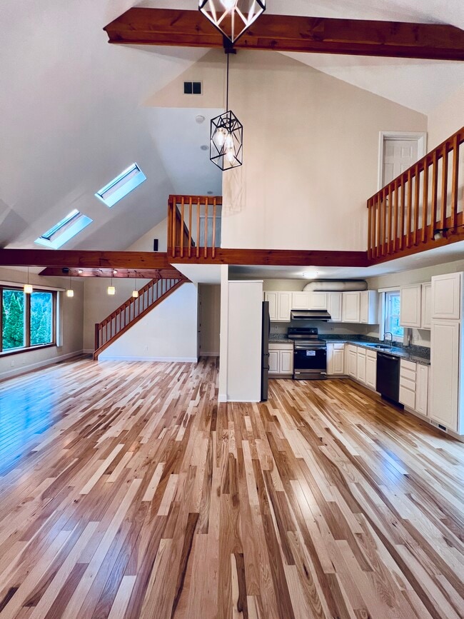 Building Photo - 49 CT-37