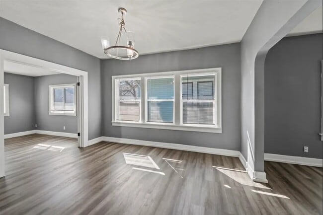 Photo - 409 N Temple Ave