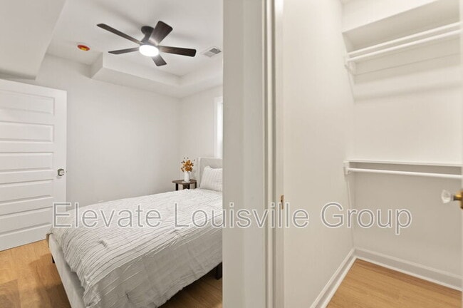 Photo - 825 E Chestnut St