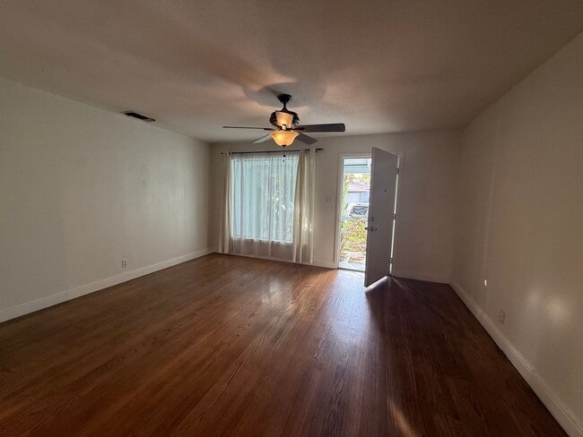 Photo - Nice 3/1 in North City Farms