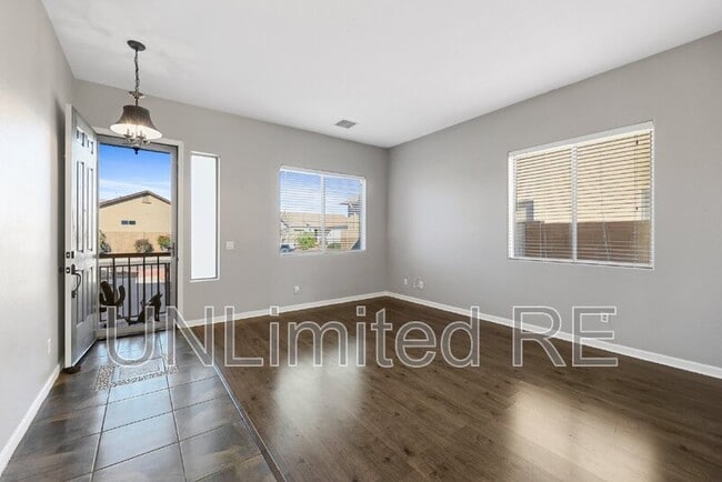 Photo - 4795 Edgemont Rd