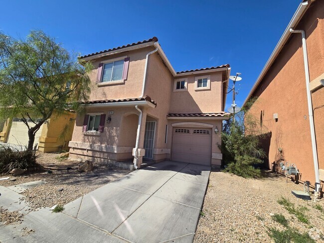 Building Photo - ONE MONTH FREE - ASK FOR DETAILS TODAY Rental