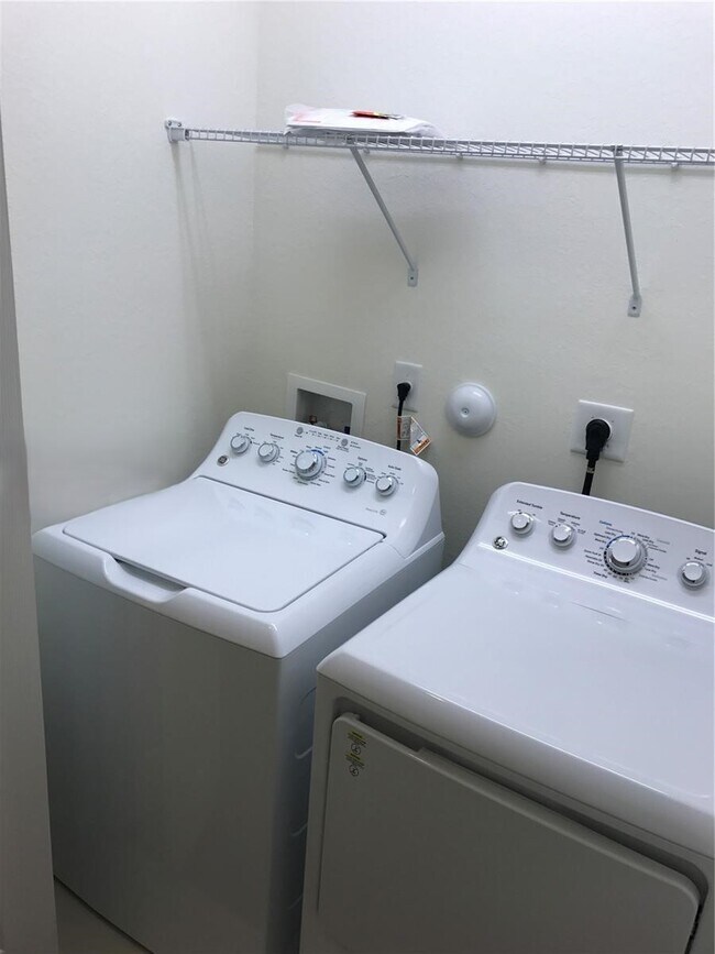 Photo - 8806 NW 103rd Ave