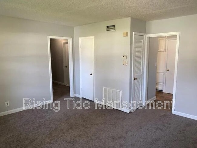 Photo - 424 Grant St