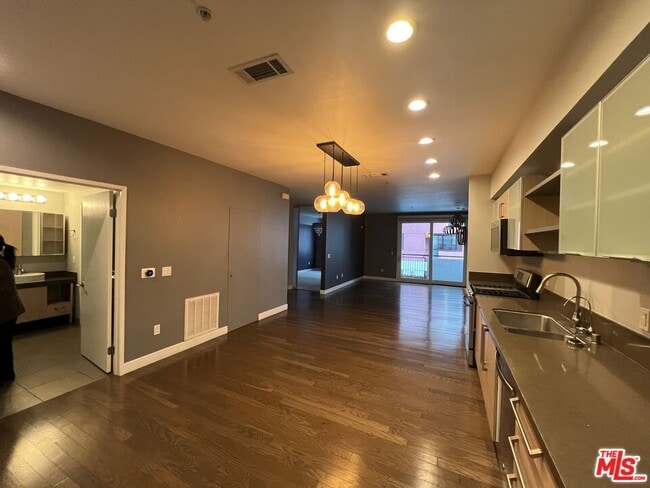 Photo - 1234 Wilshire Blvd Unit 219