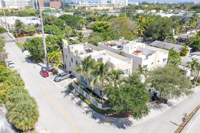 502 SW 4th Ave