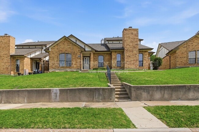 Building Photo - 6324 Alissa Dr
