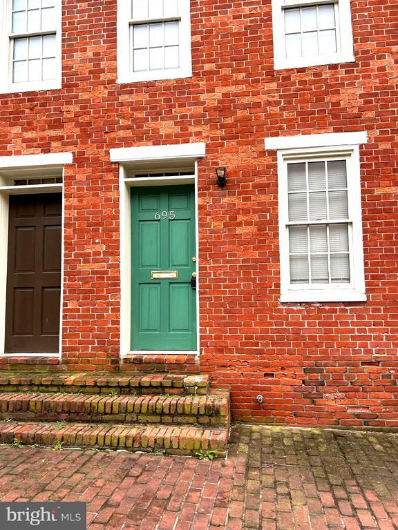 Photo - 659 Stirling St