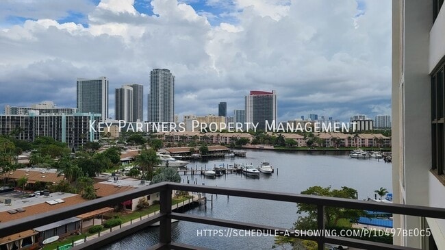 Photo - 2500 Parkview Dr Unit 802