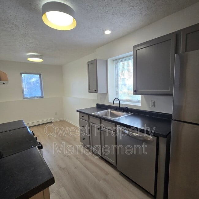 Photo - 3829 Silver Lake Rd Unidad #3