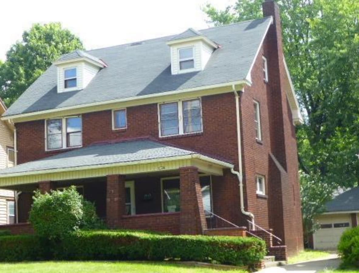 Photo - 1835 Selma Ave House